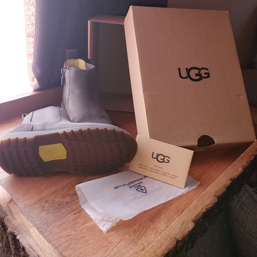 Boys Ugg boots